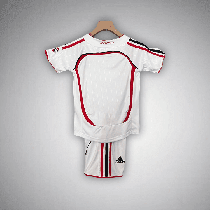 06/07 AC Milan Away Kids Size Kit from FootballPrestige.com - Premium Football Kits