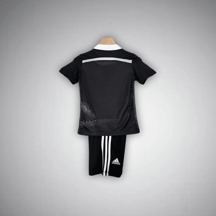 14/15 Real Madrid Third Premium Kids Size Kit from FootballPrestige.com - Premium Football Kits