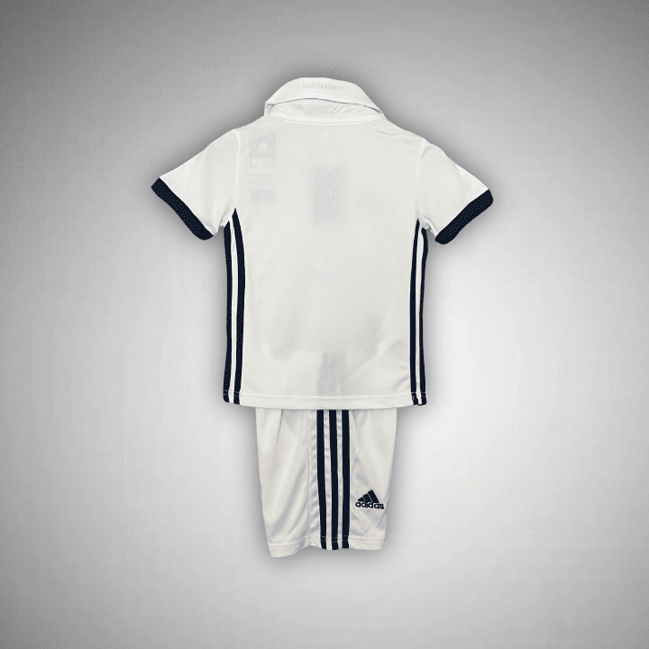 16/17 Real Madrid Home Kids Size Kit from FootballPrestige.com - Premium Football Kits