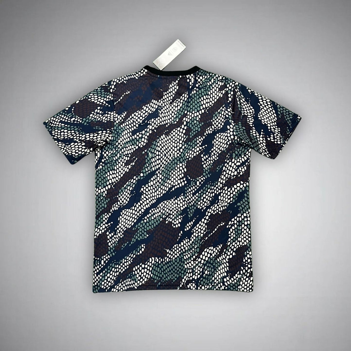 Arsenal "Serpent Strike" Premium Kit from FootballPrestige.com - Premium Football Kits