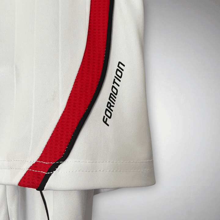 06/07 AC Milan Away Kids Size Kit from FootballPrestige.com - Premium Football Kits