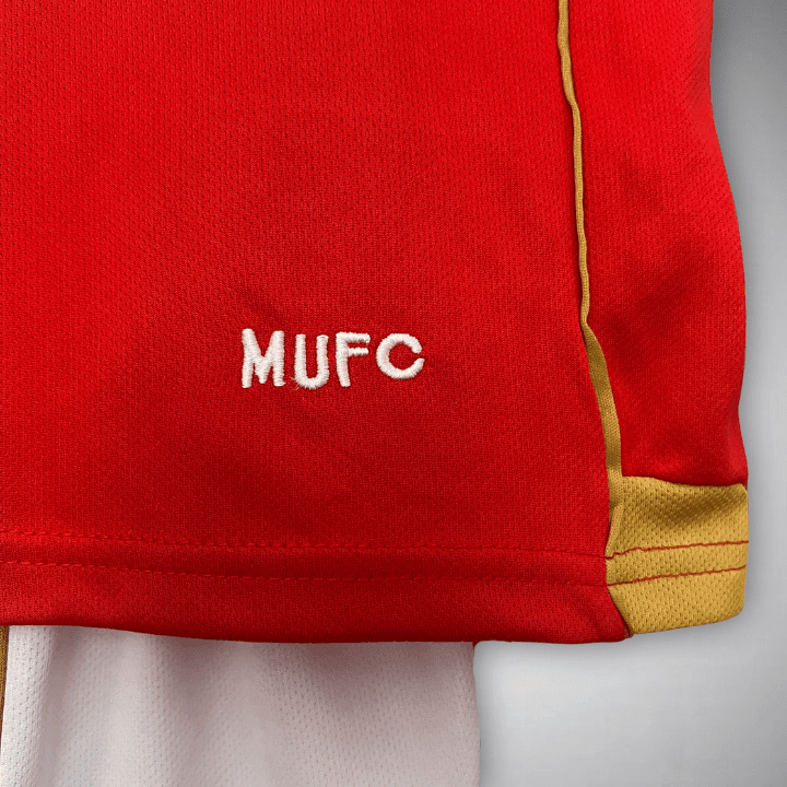 06/07 Manchester United Home Kids Size Kit - Premium Quality Kits at FootballPrestige.store