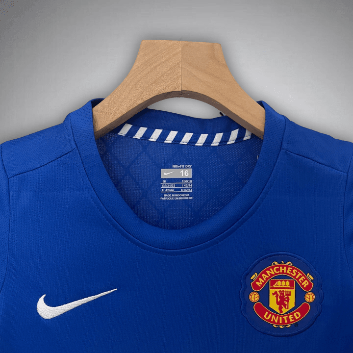 08/09 Manchester United Away Kids Size Kit - Premium Quality Kits at FootballPrestige.store