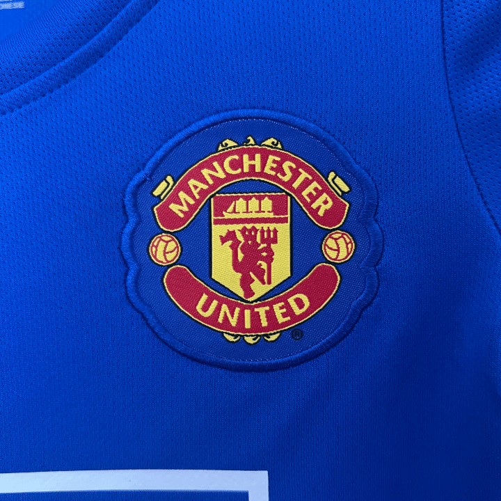 08/09 Manchester United Away Kids Size Kit - Premium Quality Kits at FootballPrestige.store