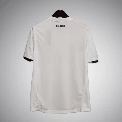 10/11 Real Madrid Home Kit from FootballPrestige.com - Premium Football Kits
