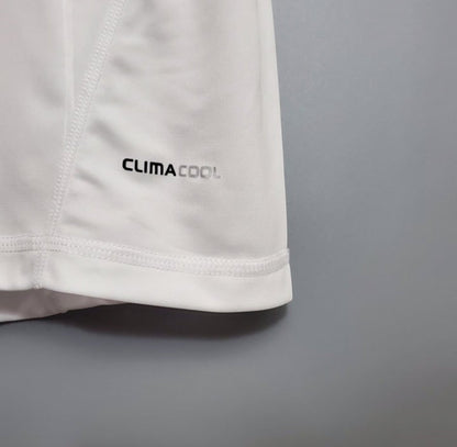 10/11 Real Madrid Home Kit from FootballPrestige.com - Premium Football Kits