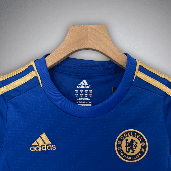 12/13 Chelsea Home Kids Size Kit from FootballPrestige.club - Premium Football Kits