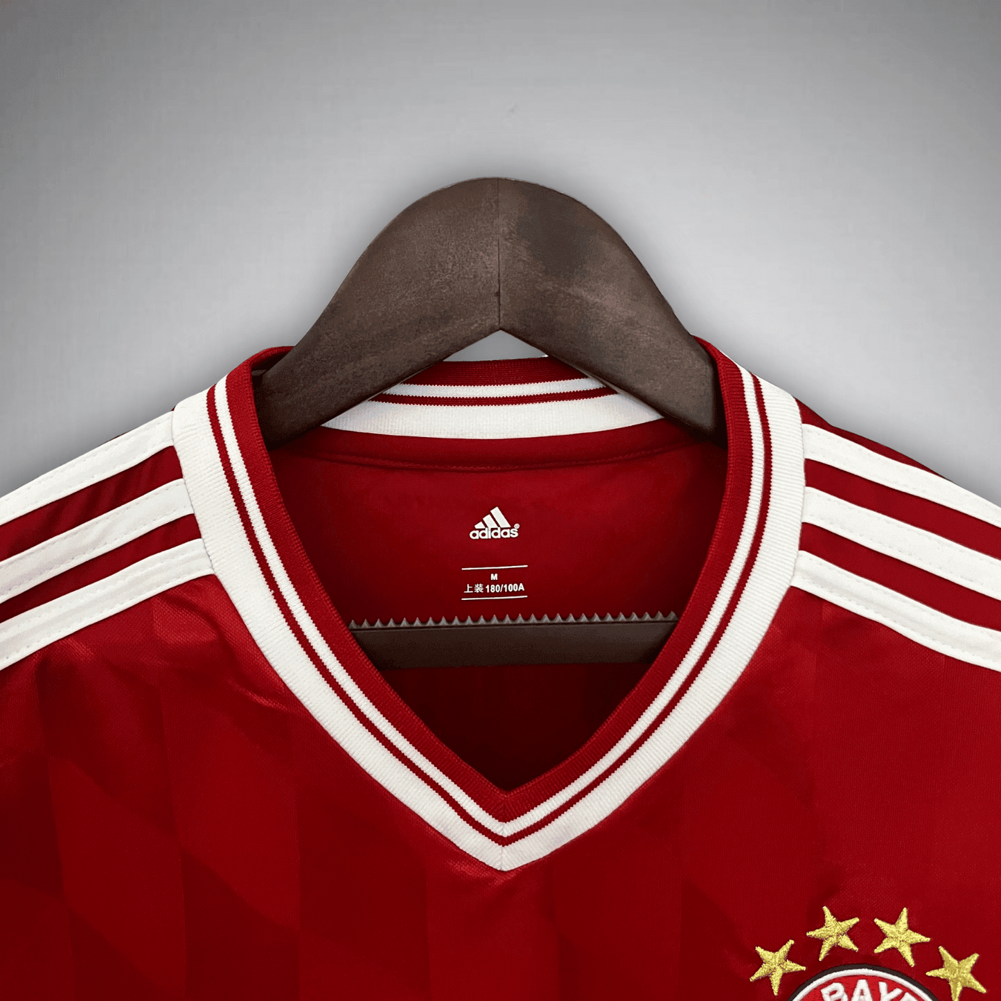 13/14 FC Bayern Home Premium Kit from FootballPrestige.com - Premium Football Kits