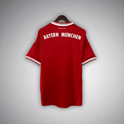 13/14 FC Bayern Home Premium Kit from FootballPrestige.com - Premium Football Kits
