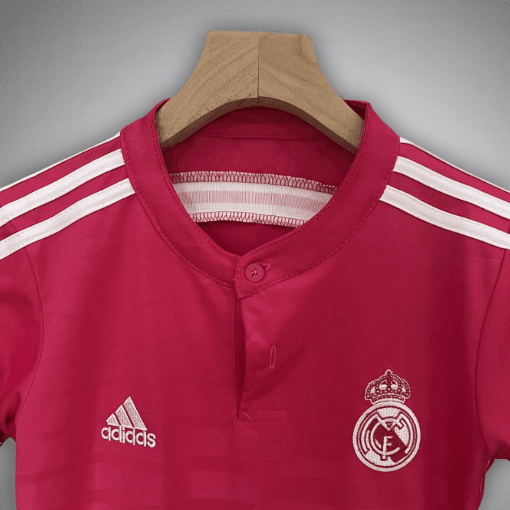 14/15 Real Madrid Away Premium Kids Size Kit from FootballPrestige.com - Premium Football Kits