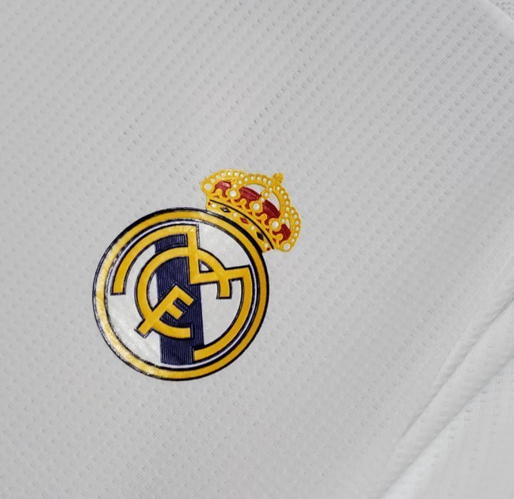 15/16 Real Madrid Home Kit from FootballPrestige.club - Premium Football Kits