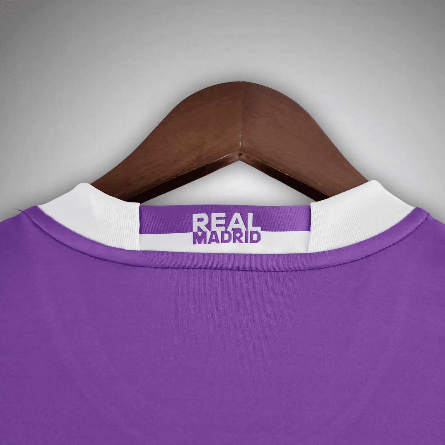 16/17 Real Madrid Away Kit from FootballPrestige.com - Premium Football Kits
