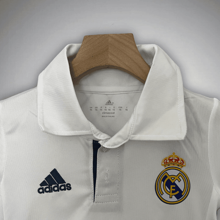 16/17 Real Madrid Home Kids Size Kit from FootballPrestige.club - Premium Football Kits