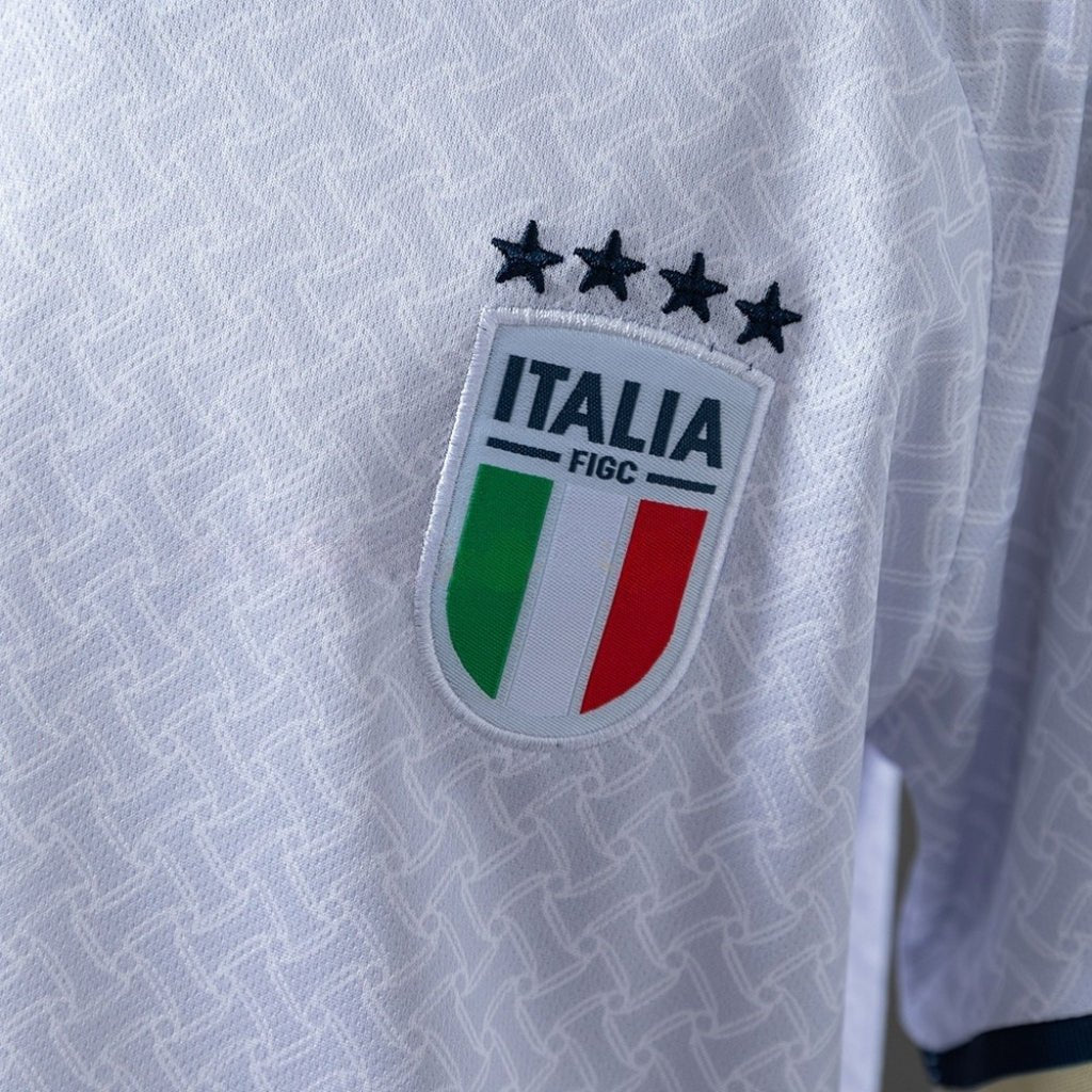 2026 Italy Away Kids Size Kit from FootballPrestige.com - Premium Football Kits