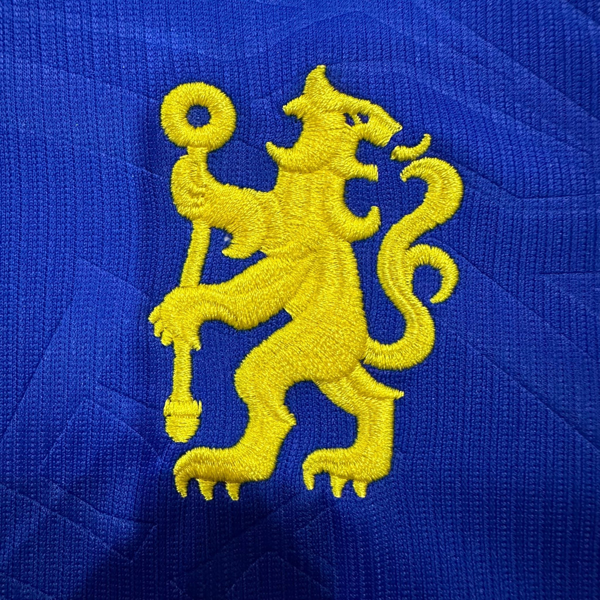 26/27 Chelsea Home Kit