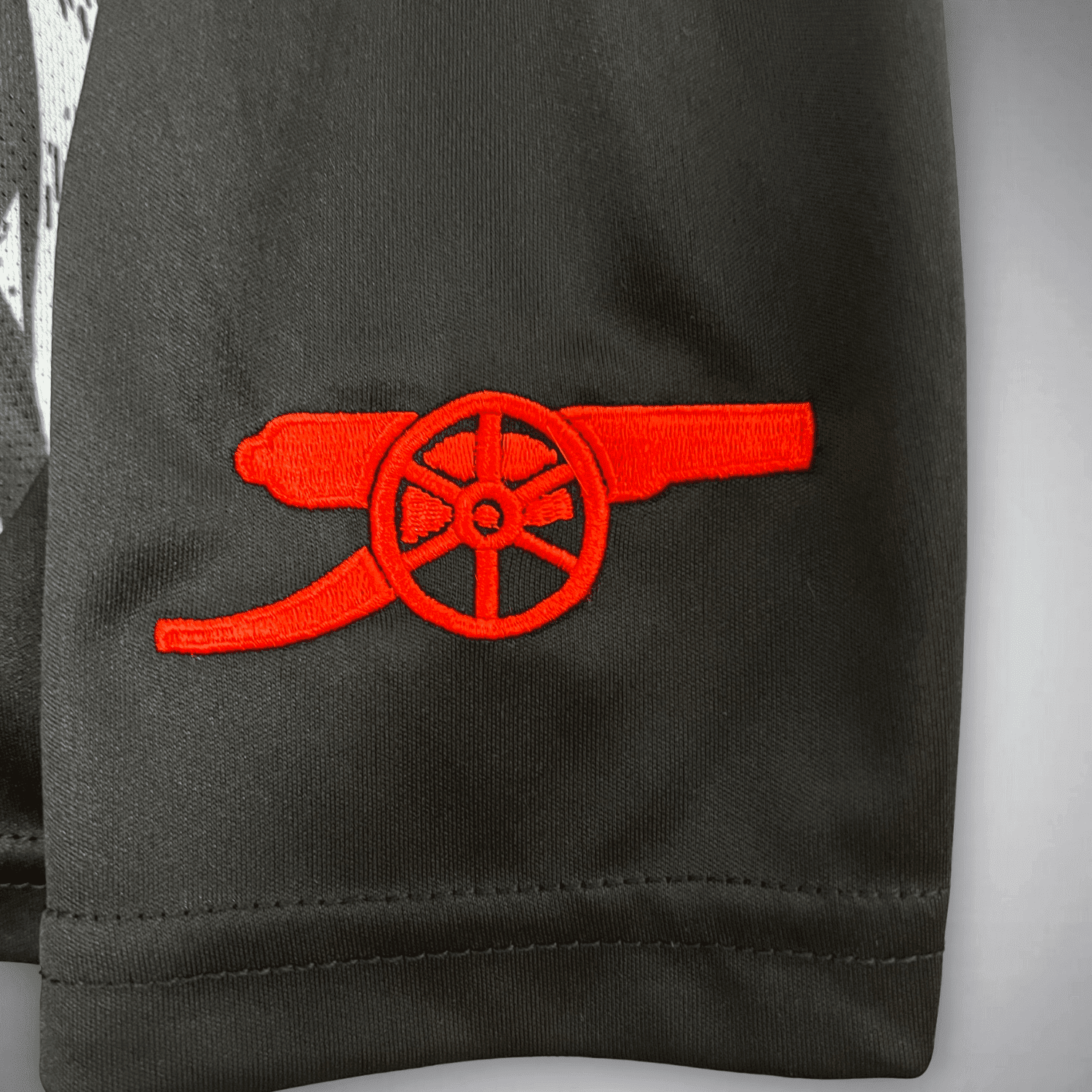 24/25 Arsenal Away Kids Size Kit from FootballPrestige.club - Premium Football Kits