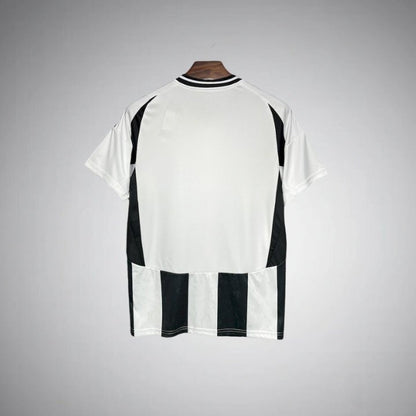 24/25 Juventus Home Kit from FootballPrestige.com - Premium Football Kits