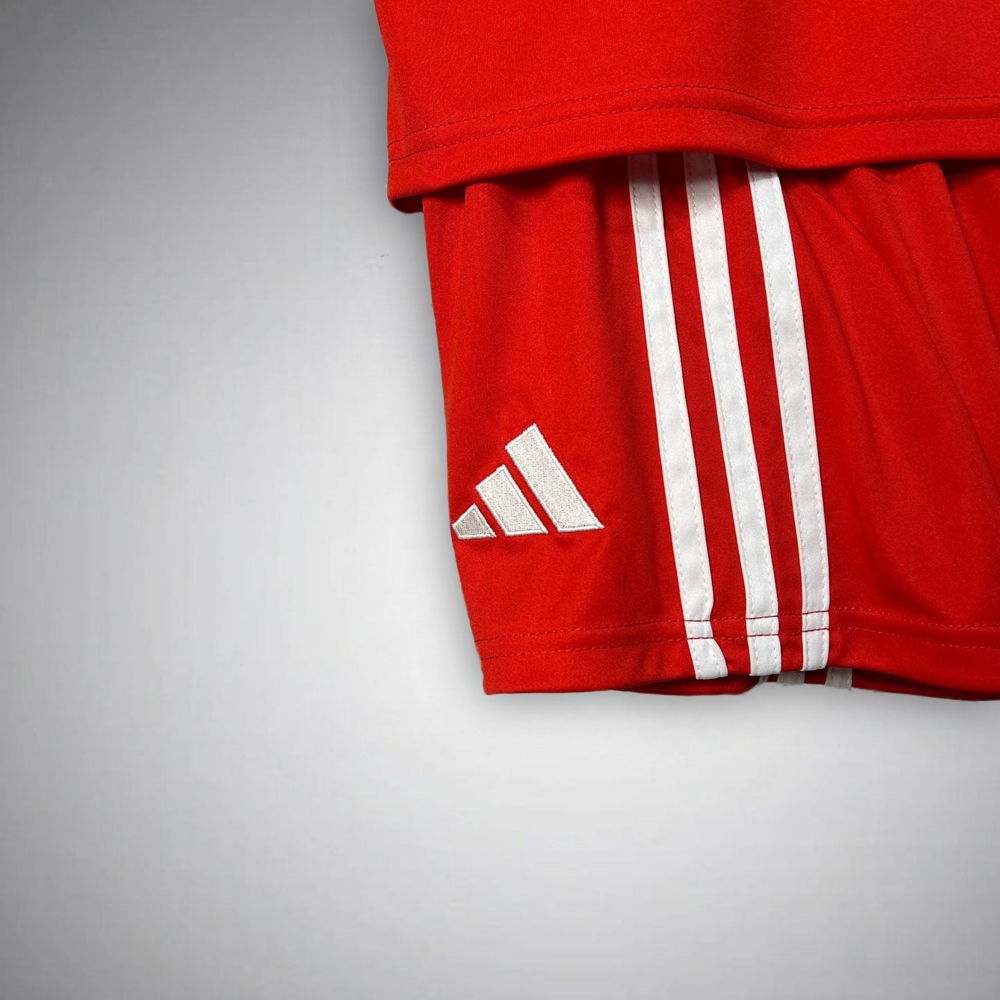 25/26 FC Bayern Home Kids Size Kit from FootballPrestige.com - Premium Football Kits