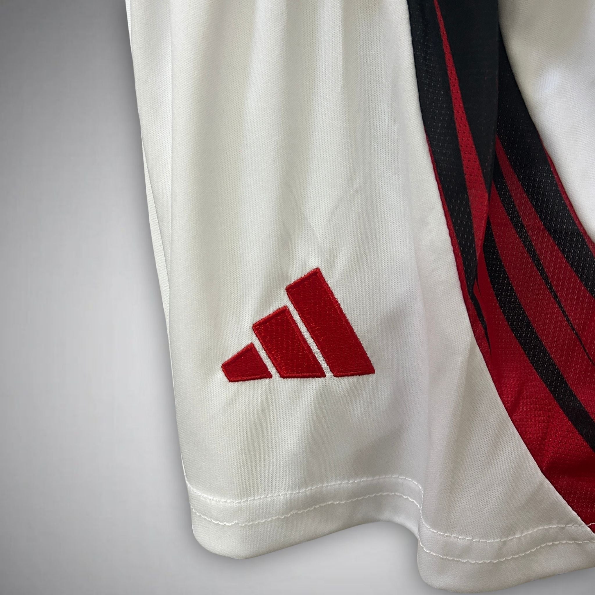 25/26 Flamengo Home Kids Size Kit from FootballPrestige.club - Premium Football Kits