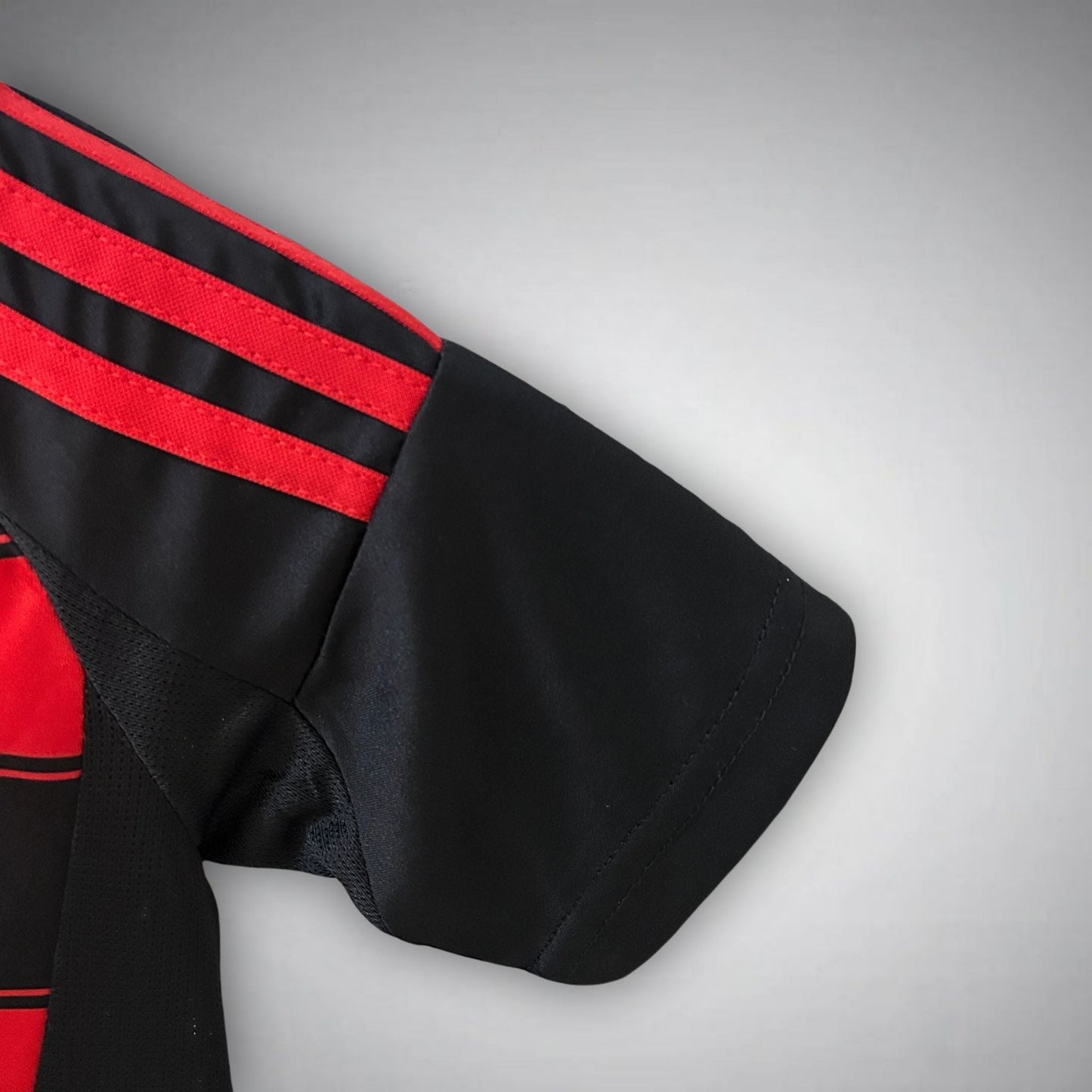 25/26 Flamengo Home Kids Size Kit from FootballPrestige.com - Premium Football Kits