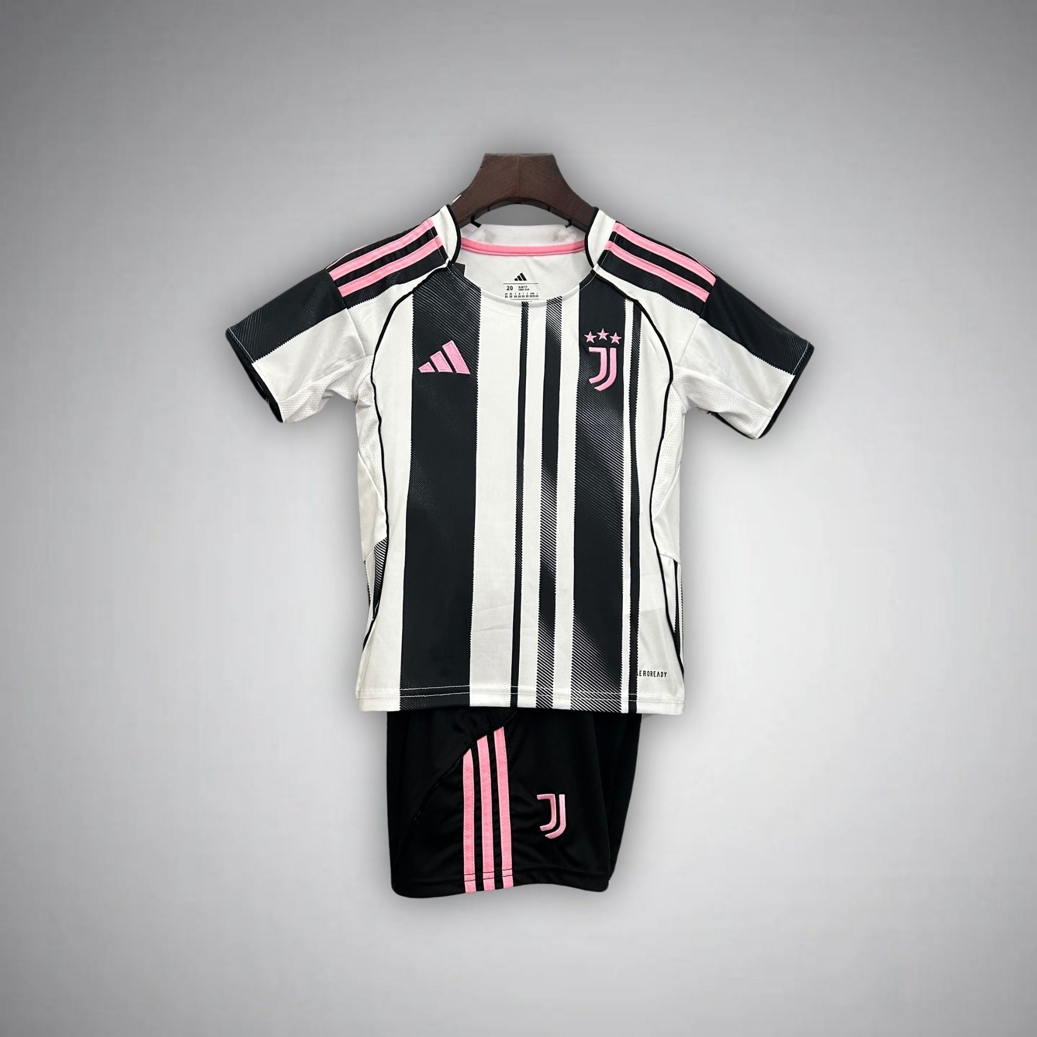 25/26 Juventus Home Kids Size Kit from FootballPrestige.club - Premium Football Kits