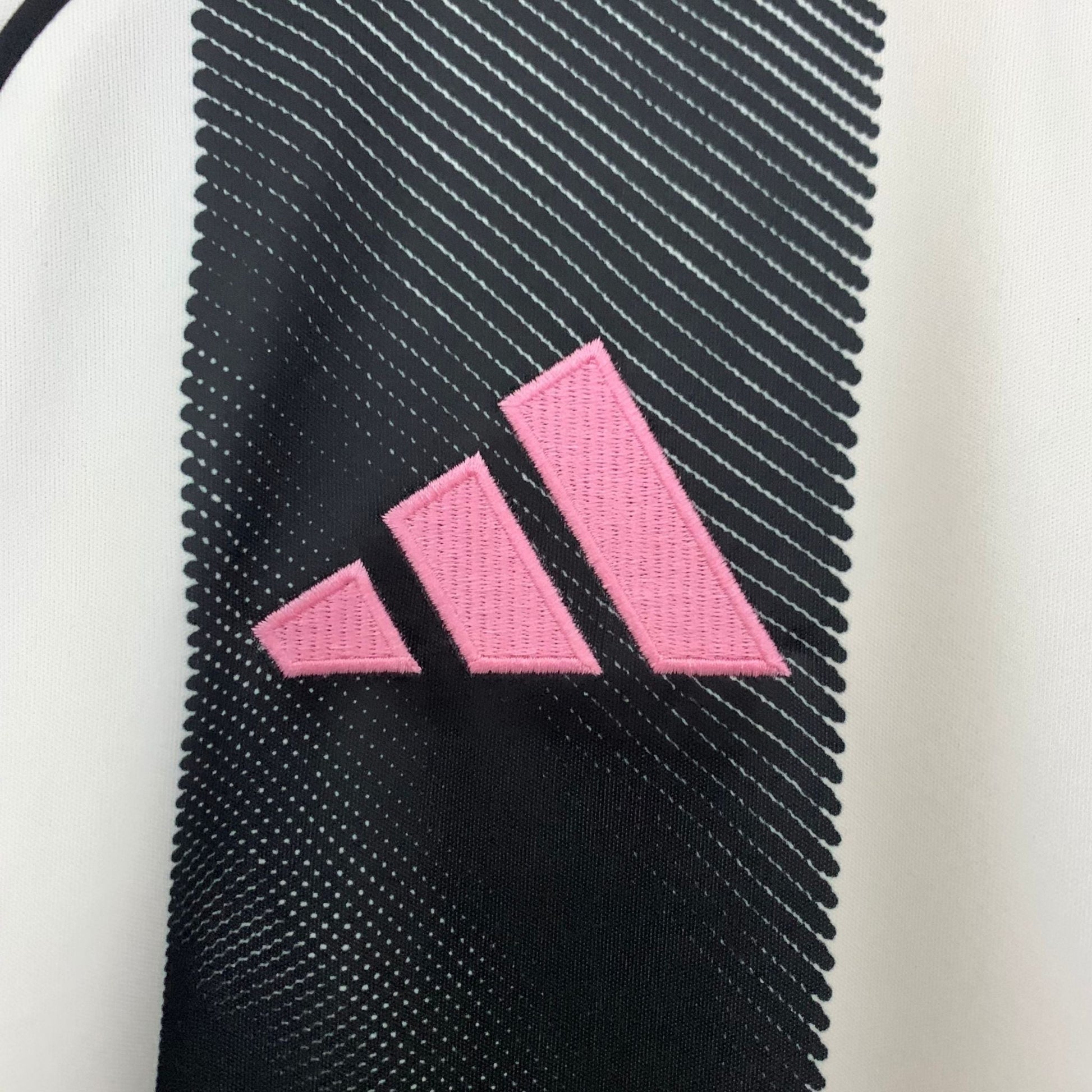 25/26 Juventus Home Kit from FootballPrestige.com - Premium Football Kits
