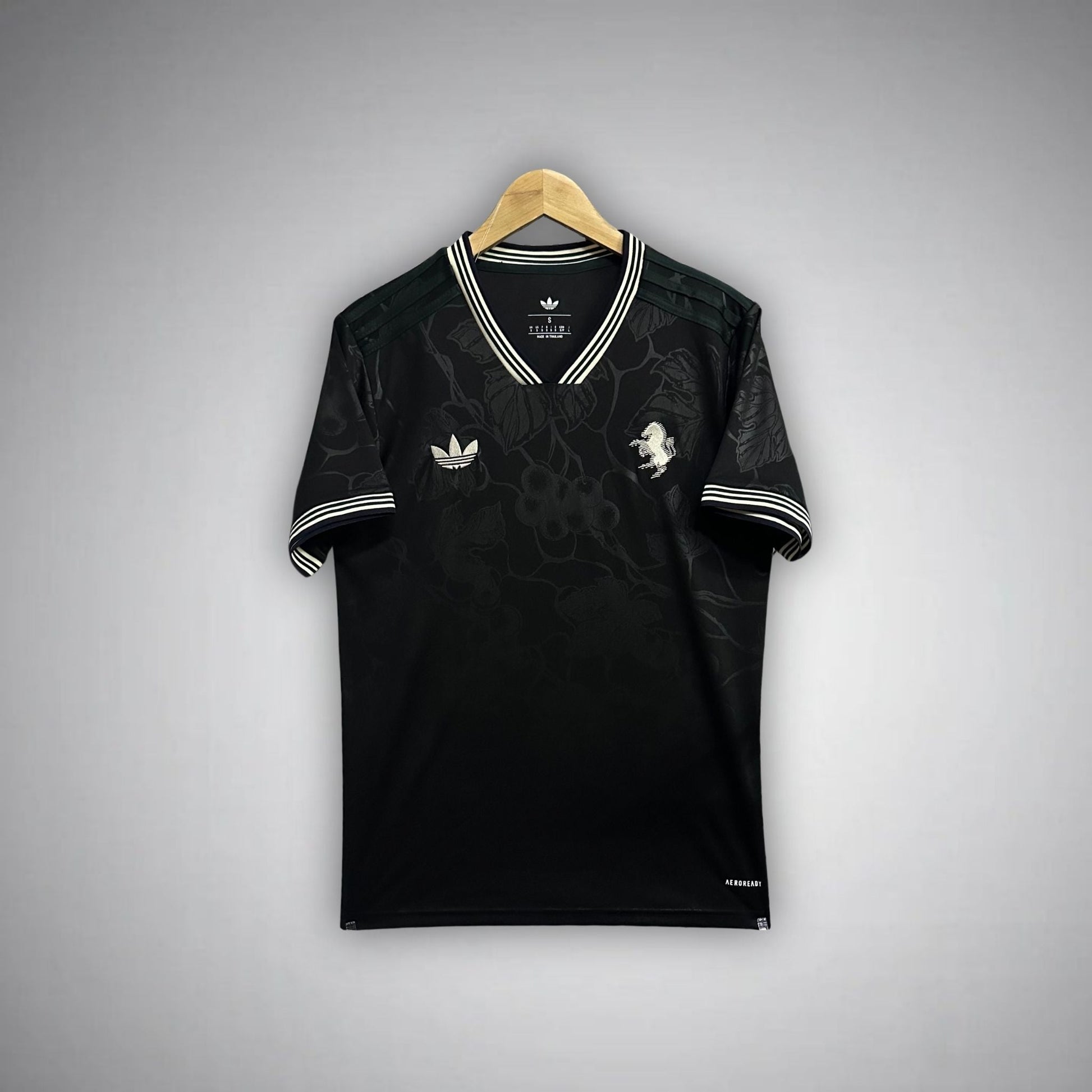 25/26 Juventus Third Kit from FootballPrestige.com - Premium Football Kits