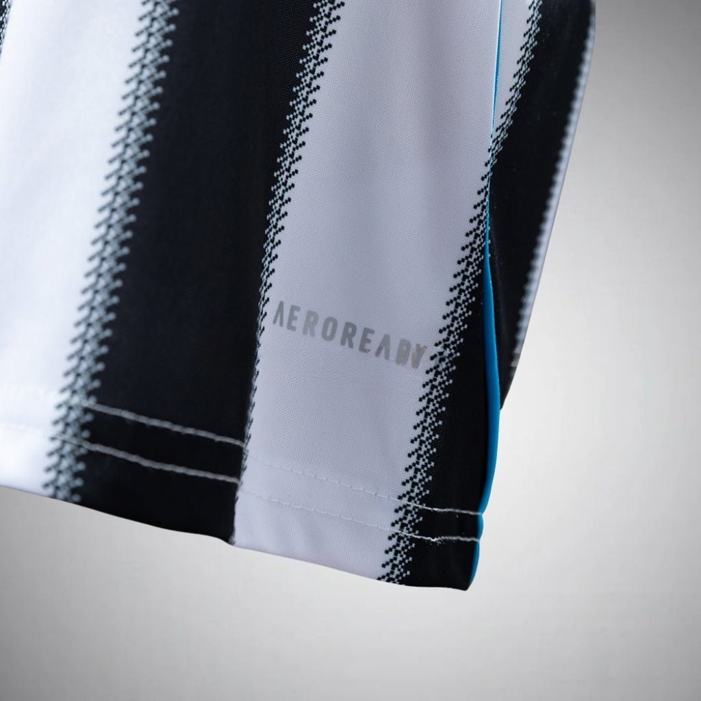 25/26 Newcastle United FC Home Kids Size Kit from FootballPrestige.club - Premium Football Kits