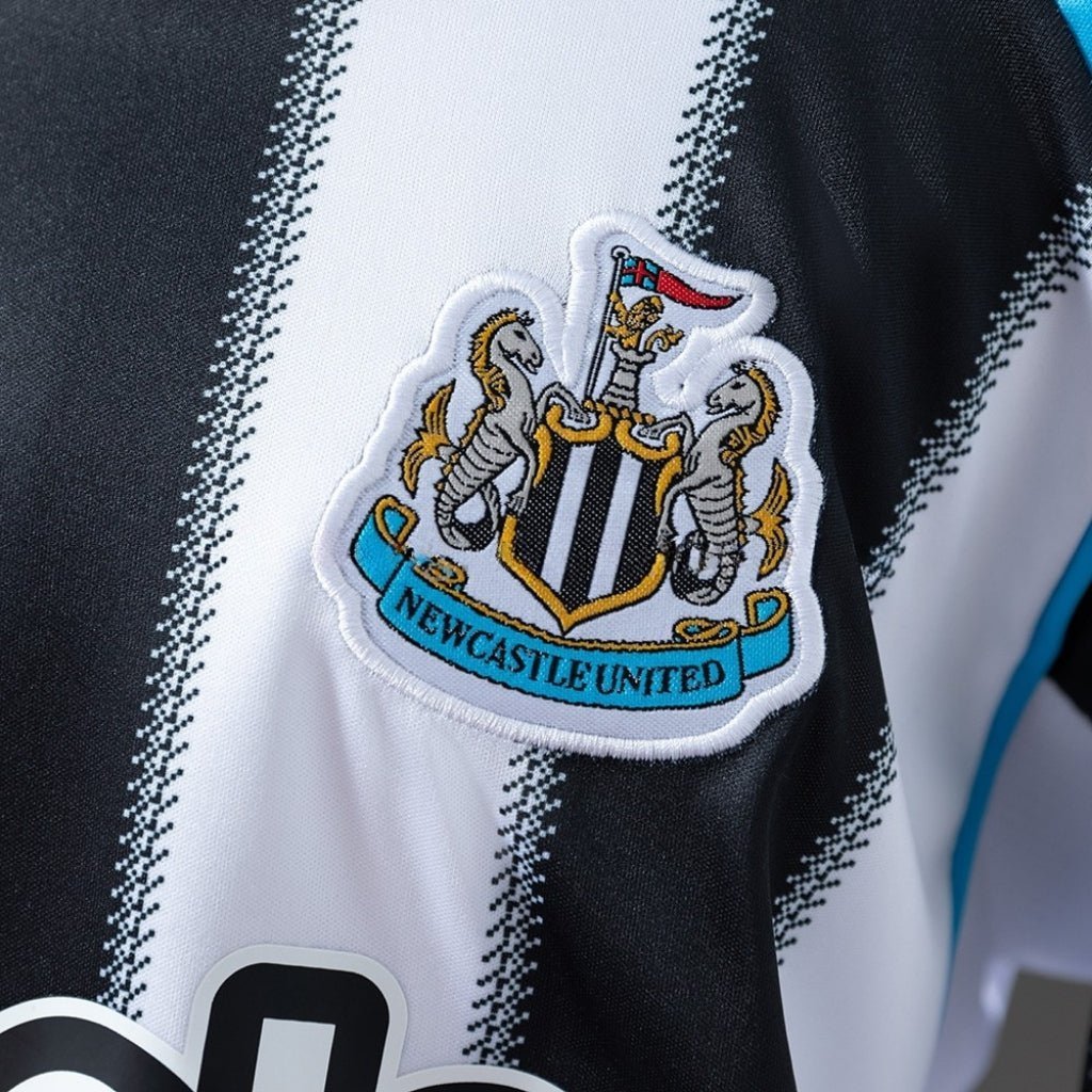 25/26 Newcastle United FC Home Kids Size Kit from FootballPrestige.club - Premium Football Kits