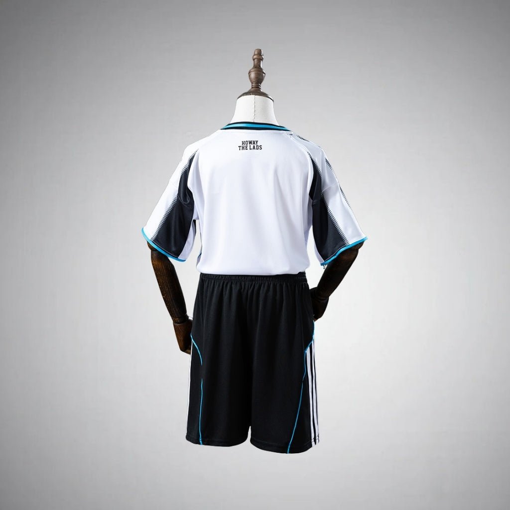 25/26 Newcastle United FC Home Kids Size Kit from FootballPrestige.com - Premium Football Kits