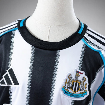 25/26 Newcastle United FC Home Kids Size Kit from FootballPrestige.com - Premium Football Kits