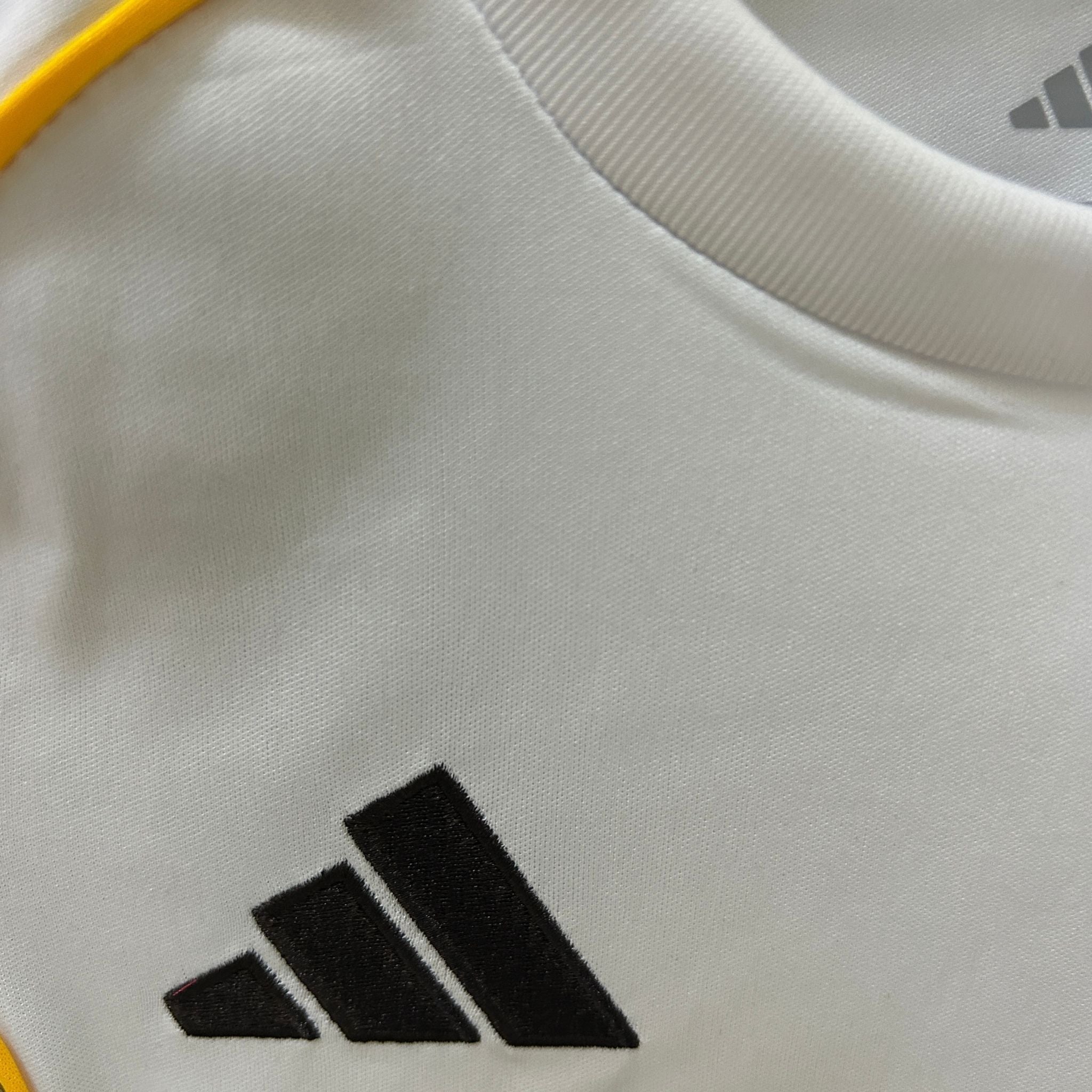 25/26 Real Madrid Home Kids Size Kit from FootballPrestige.club - Premium Football Kits
