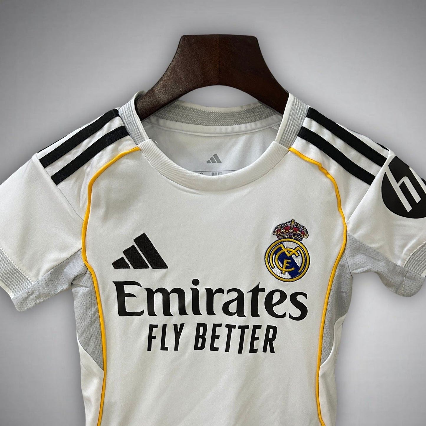 25/26 Real Madrid Home Kids Size Kit from FootballPrestige.com - Premium Football Kits