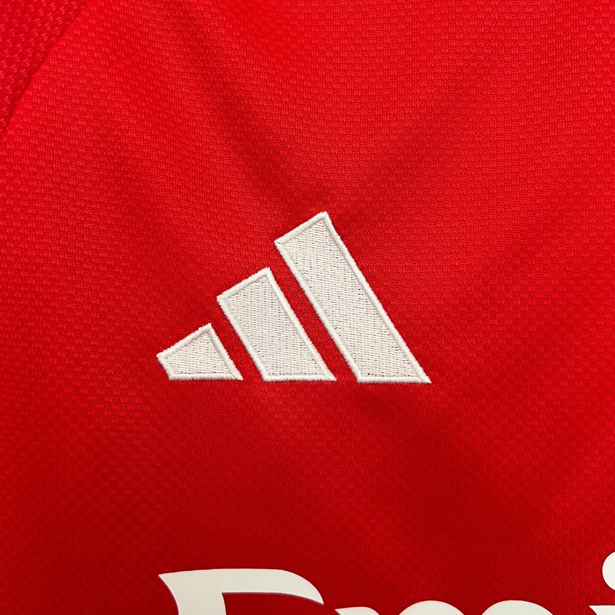 25/26 SL Benfica Home Long Sleeve Kit from FootballPrestige.club - Premium Football Kits