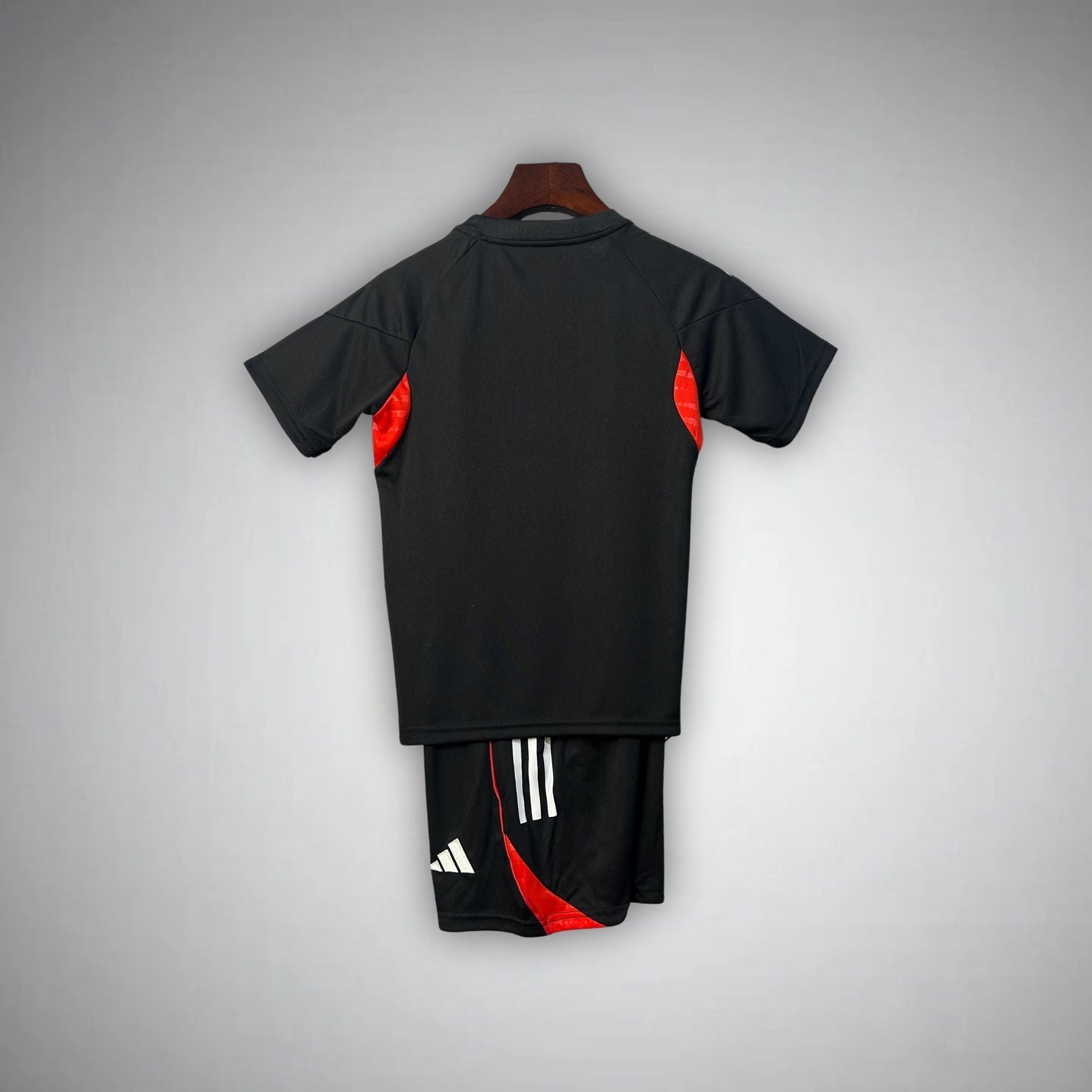 25/26 SL Benfica Training Kids Size Kit from FootballPrestige.club - Premium Football Kits