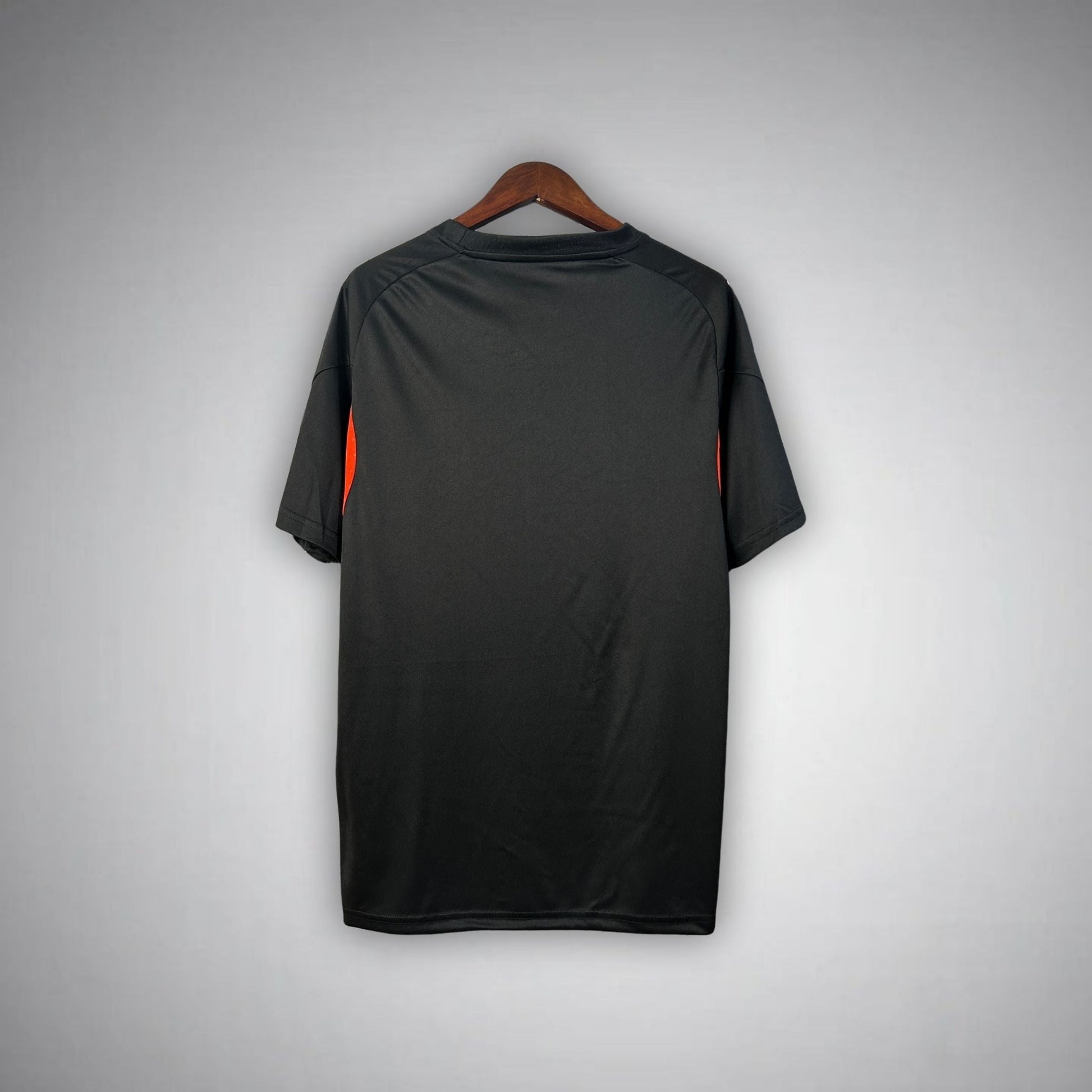 25/26 SL Benfica Training Kit from FootballPrestige.com - Premium Football Kits