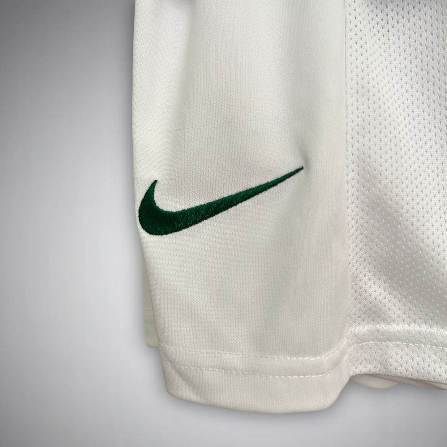 25/26 Sporting CP Fourth Kids Size Kit from FootballPrestige.com - Premium Football Kits