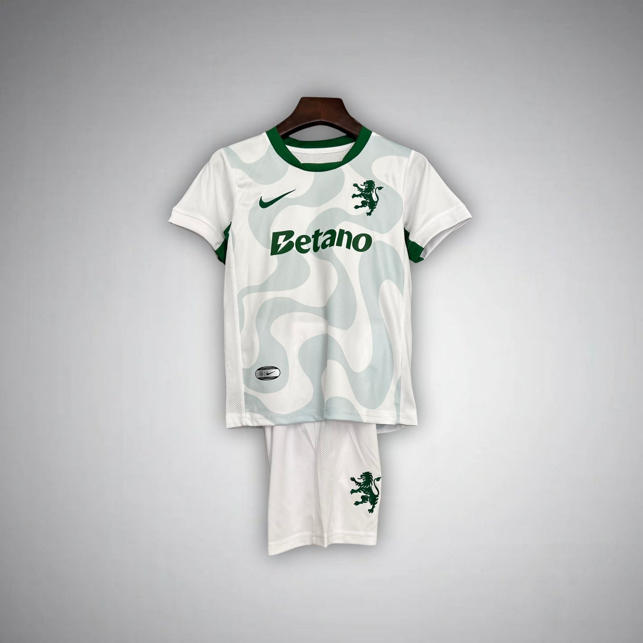 25/26 Sporting CP Fourth Kids Size Kit from FootballPrestige.club - Premium Football Kits