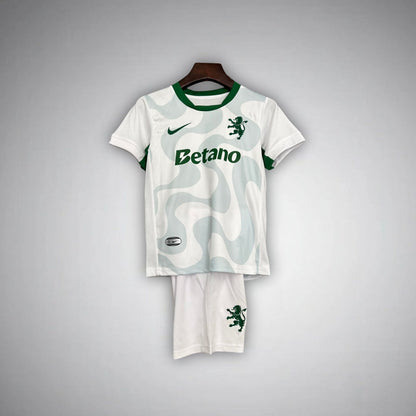 25/26 Sporting CP Fourth Kids Size Kit from FootballPrestige.com - Premium Football Kits
