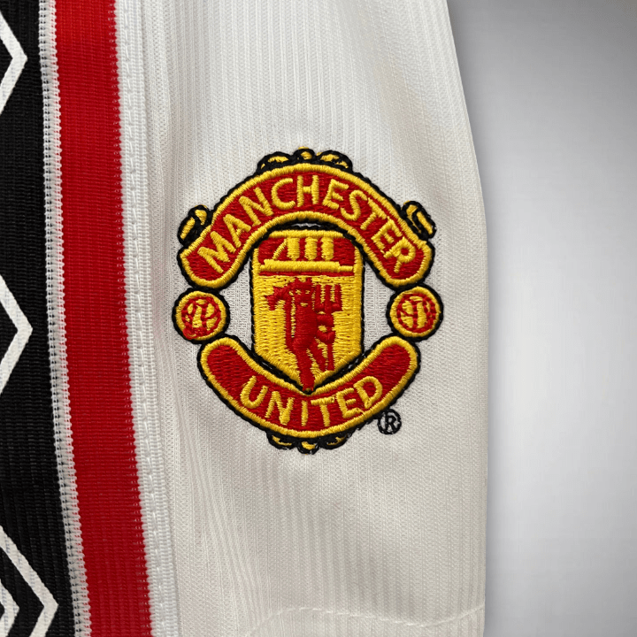 98/99 Manchester United Home Kids Size Kit - Premium Quality Kits at FootballPrestige.store