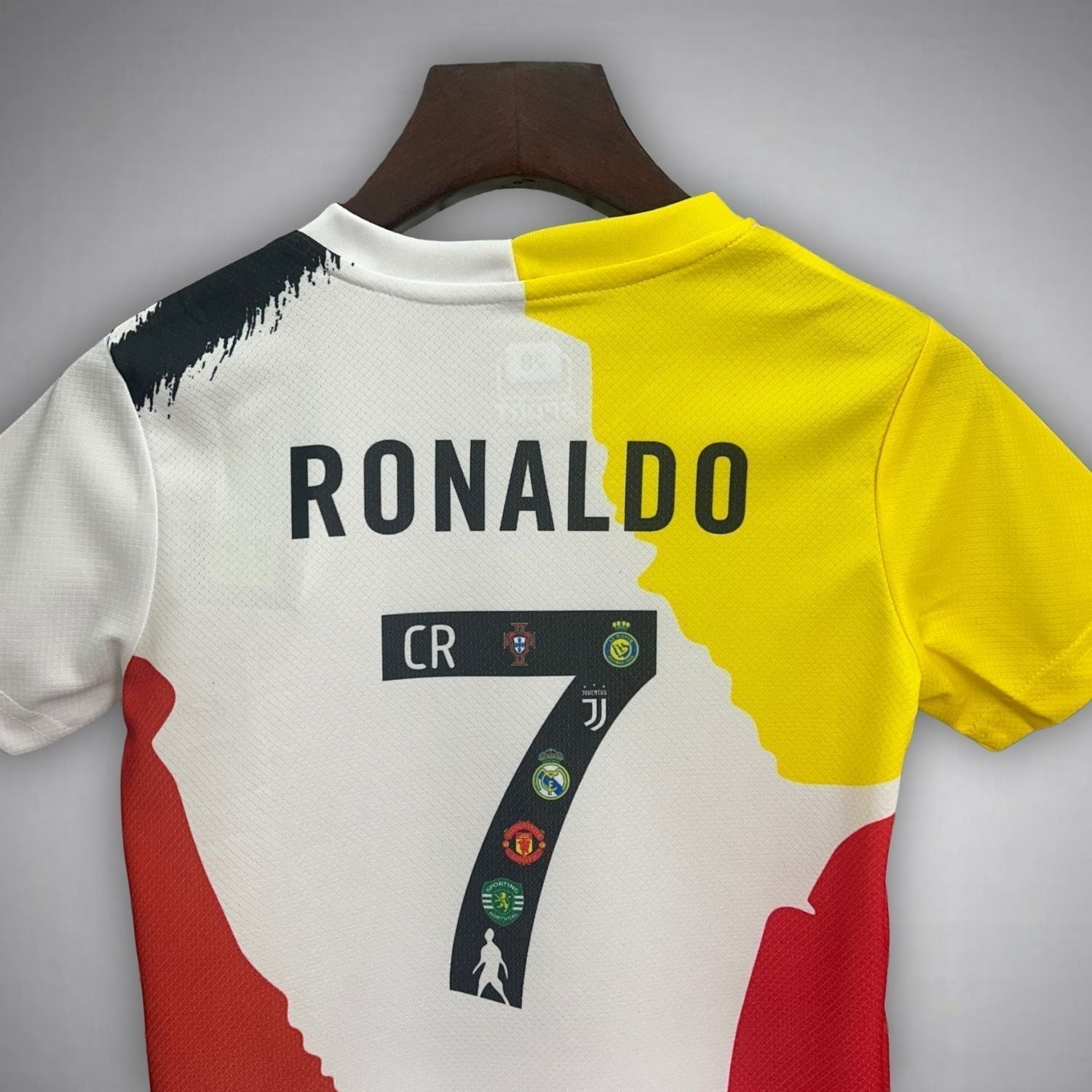 Legendary "Ronaldo" Premium Kids Size Kit from FootballPrestige.club - Premium Football Kits