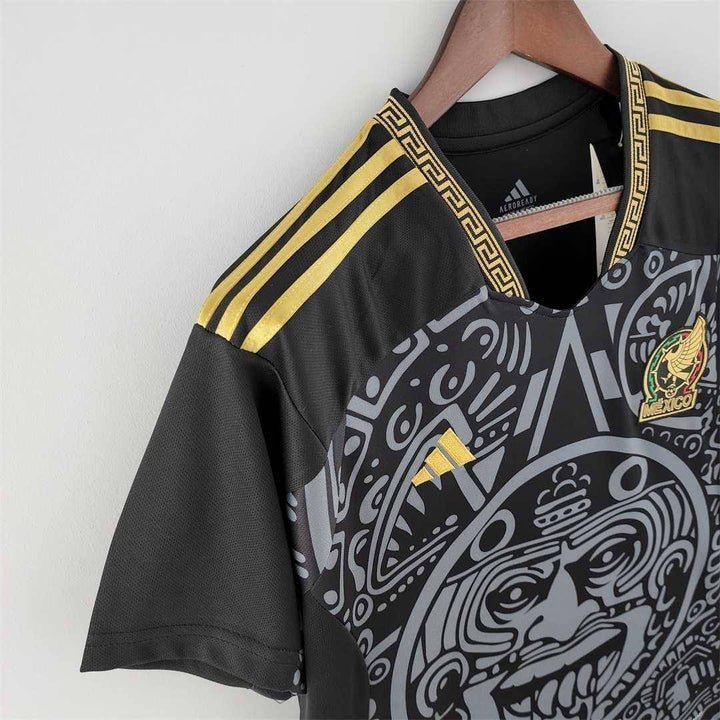 Mexico "Throwback" Premium Kit from FootballPrestige.club - Premium Football Kits