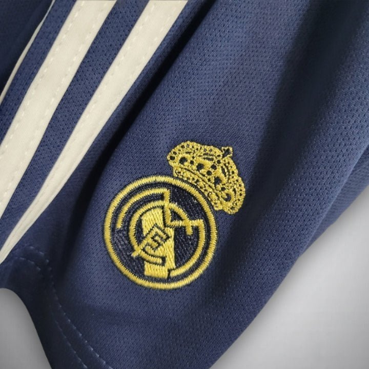 Real Madrid Dragon Blanco Premium Kids Size Kit from FootballPrestige.com - Premium Football Kits